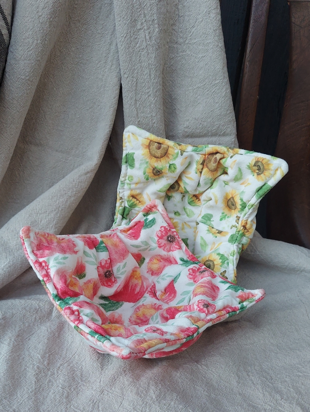 🌸 Handmade Floral Microwave Bowl Cozie Set (Set of 2) 🌻